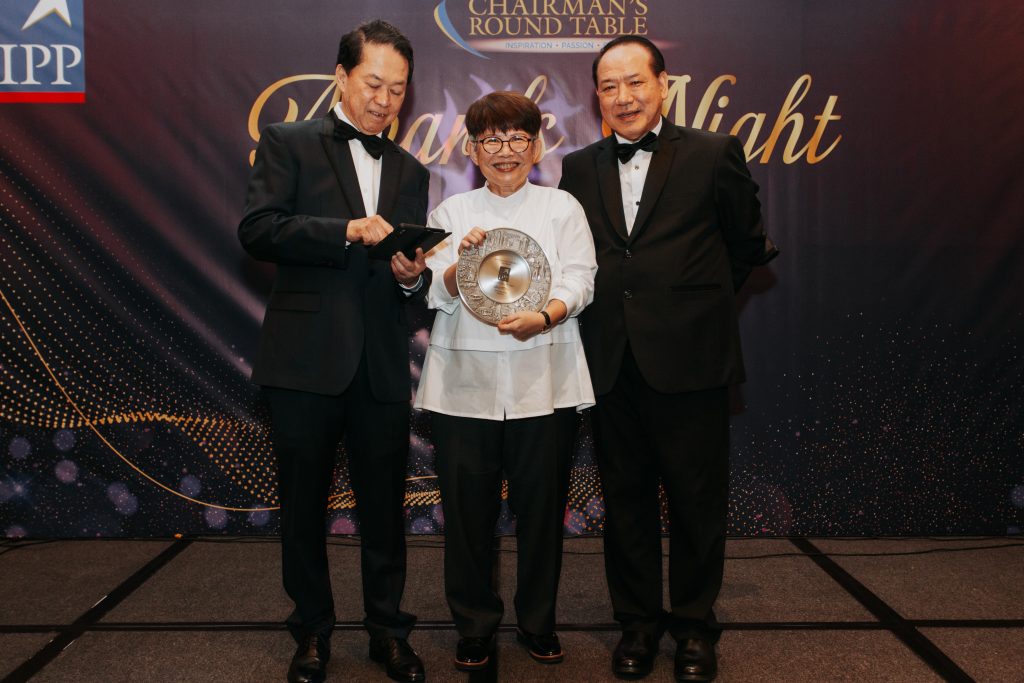 IPPFA Midnight Award 2023 For Veronica Lee Lou Kiew